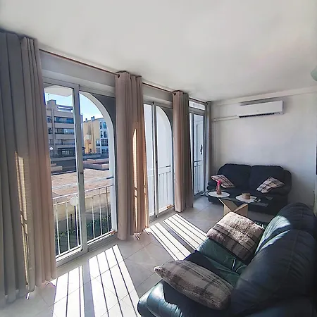 Sea & Sun Апартаменты Торевьиа